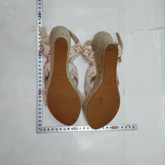 Louis Vuitton Sandals Women Cream Leather (calf) mon-687-092125 - Picture 6 of 9